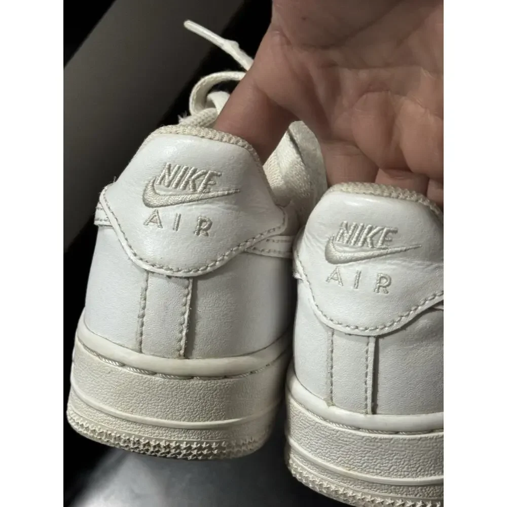 Nike Air Force 1 Low (GS) Youth's Sz 4Y Sneakers Triple‎ White